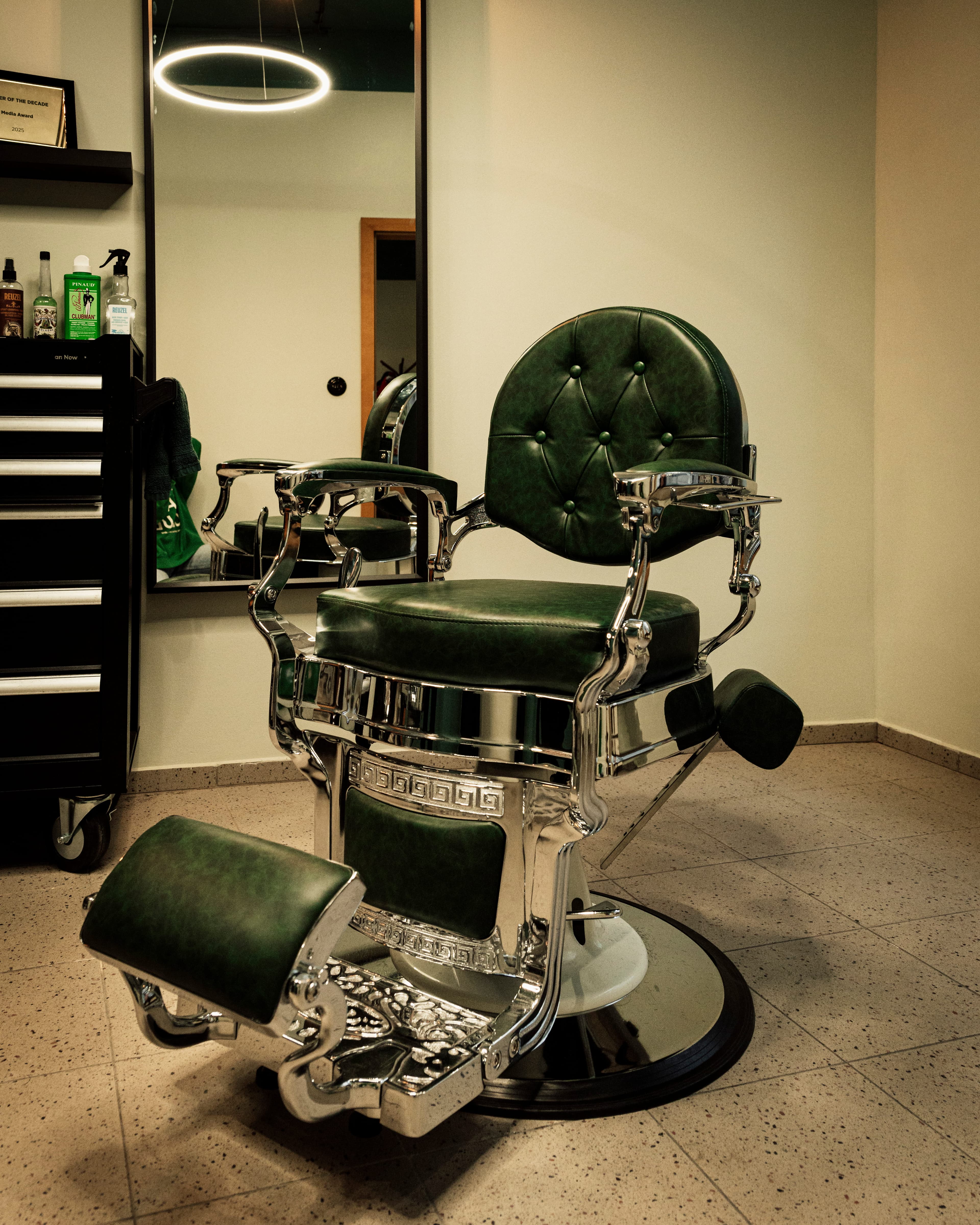 Shelbyland Barbershop - Professional barber work 15
